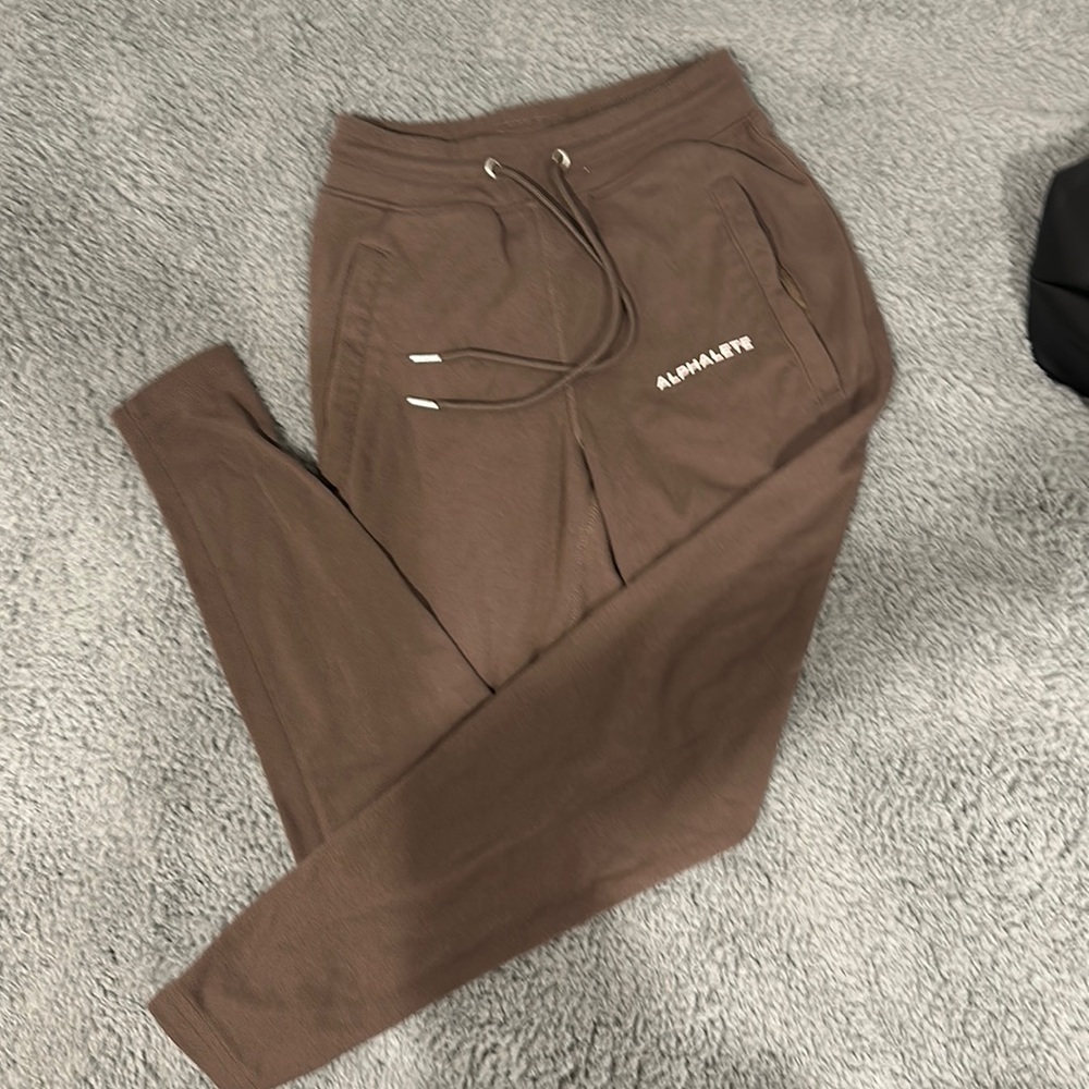 Alphalete xs mocha colored joggers